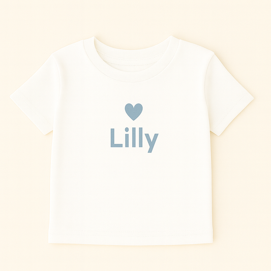Kinder T-Shirt mit Herzmotiv & Name (100% Baumwolle)