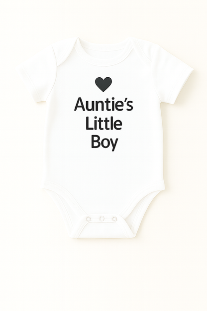 Kurzarm-Babybody mit Herzmotiv & Wunschtext (100% Baumwolle)