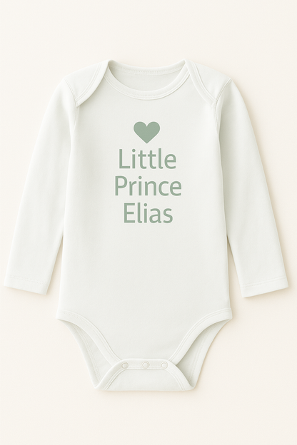 Langarm-Babybody mit Herzmotiv & Wunschtext (100% Baumwolle)