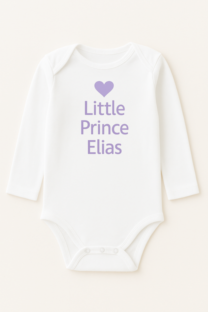 Langarm-Babybody mit Herzmotiv & Wunschtext (100% Baumwolle)