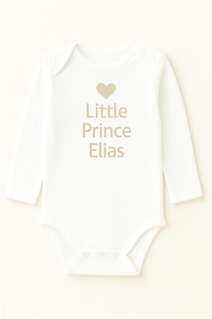 Langarm-Babybody mit Herzmotiv & Wunschtext (100% Baumwolle)
